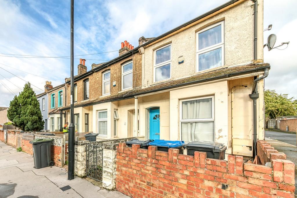 Osborne Road, Thornton Heath, CR7 2 bed end of terrace house for sale
