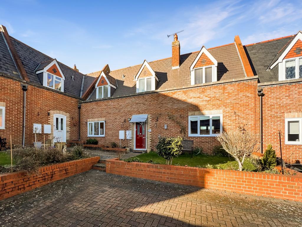 Swan Street, Sible Hedingham, Halstead, CO9 3 bed semidetached house