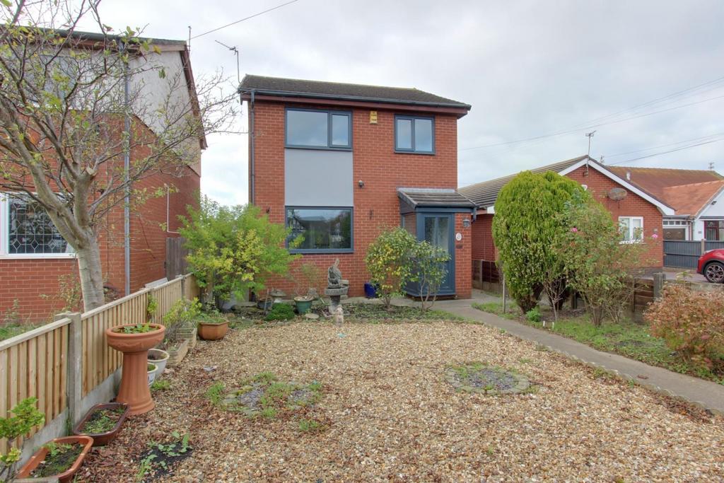 Fleetwood Road, Fleetwood FY7 3 bed detached house for sale £199,950