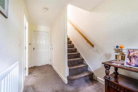 3 bedroom semi-detached house for sale - Robins Meadow, Evesham