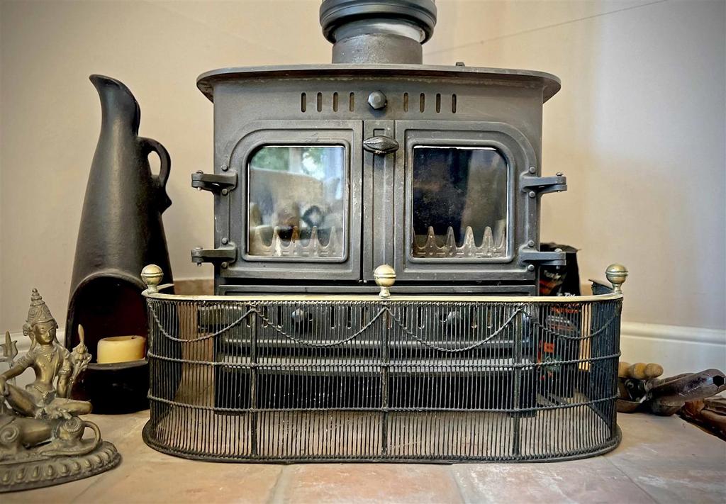 Log Burner.jpg
