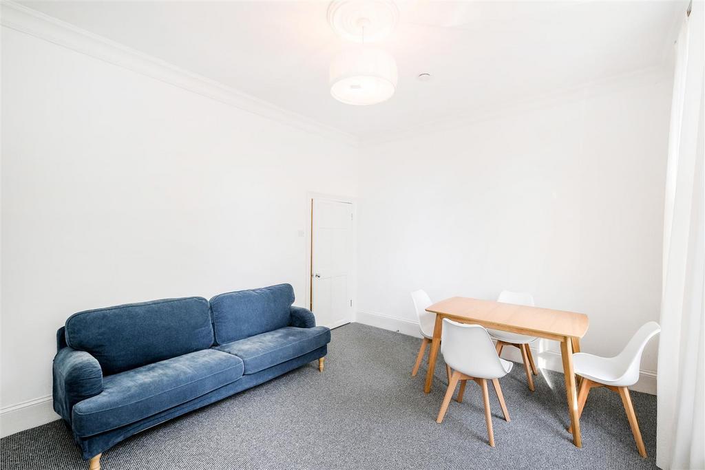67 Crescent Road-5.jpg