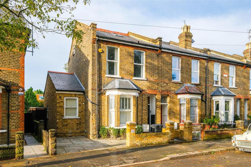 67 Crescent Road-19.jpg