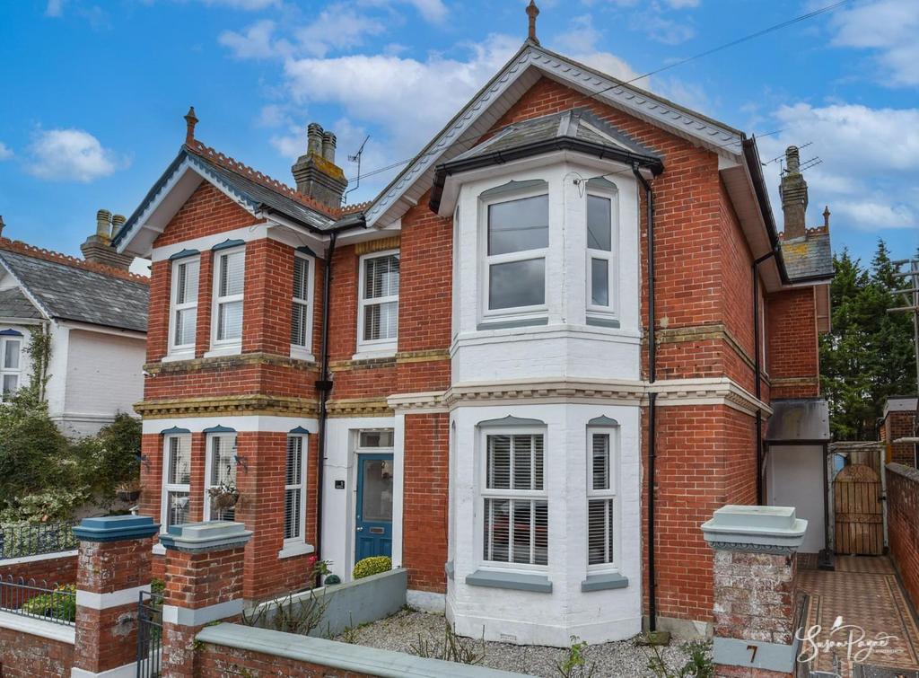 Carter Street, Sandown 4 bed semidetached house for sale £285,000
