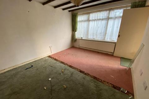 16 Booth Rise, Northampton, NN3 6HR