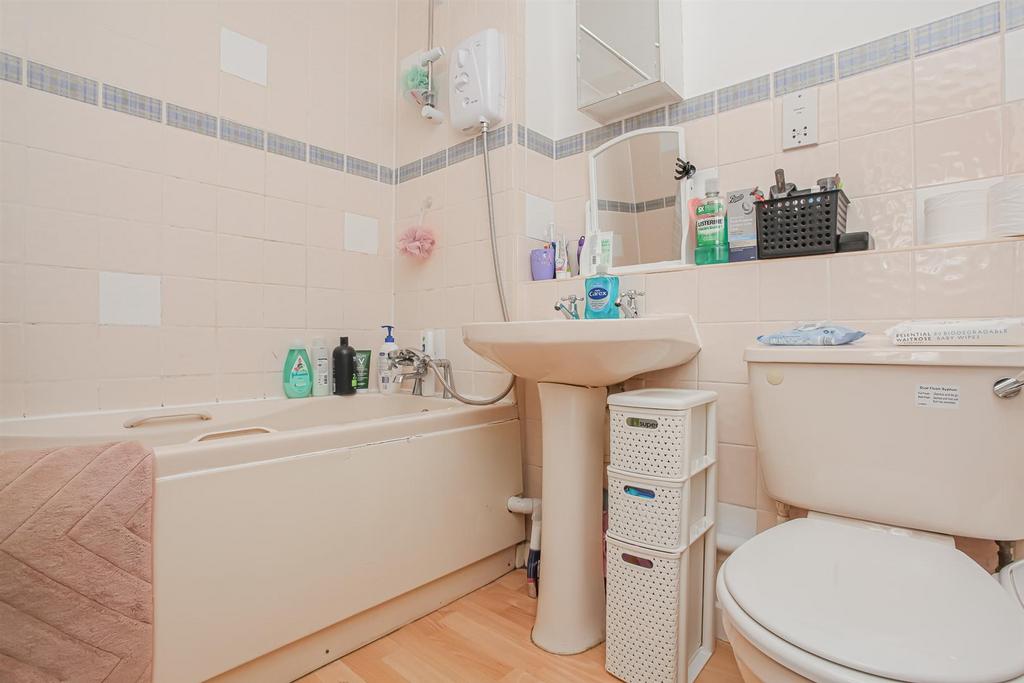 Bathroom.jpg