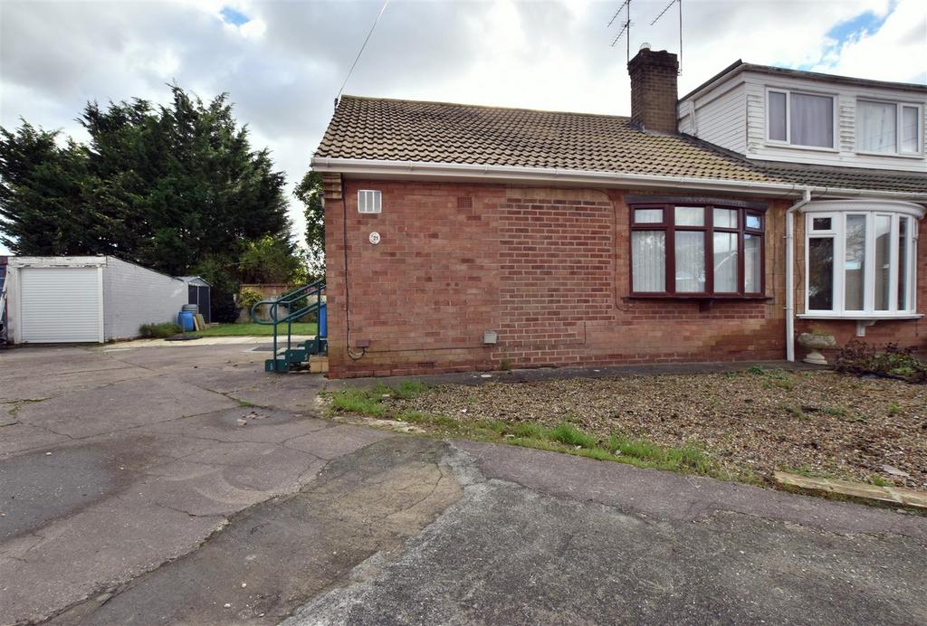 Ingram Avenue, Bilton, Hull 2 bed semidetached bungalow for sale £