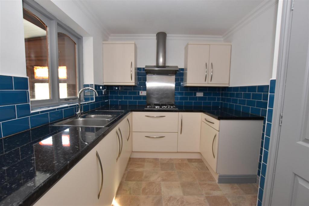 Pinfold Lane, Bridlington 2 bed detached bungalow for sale £245,000