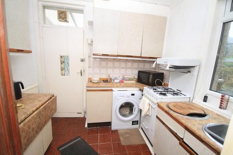 22 Albert Avenue, Bradford, BD10 9QJ