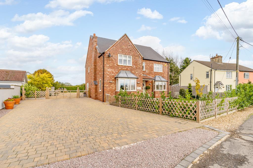 Blue Gowt Drove, Pinchbeck 4 bed detached house for sale £675,000