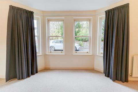 2 bedroom apartment to rent - Warwick New Road, Leamington Spa