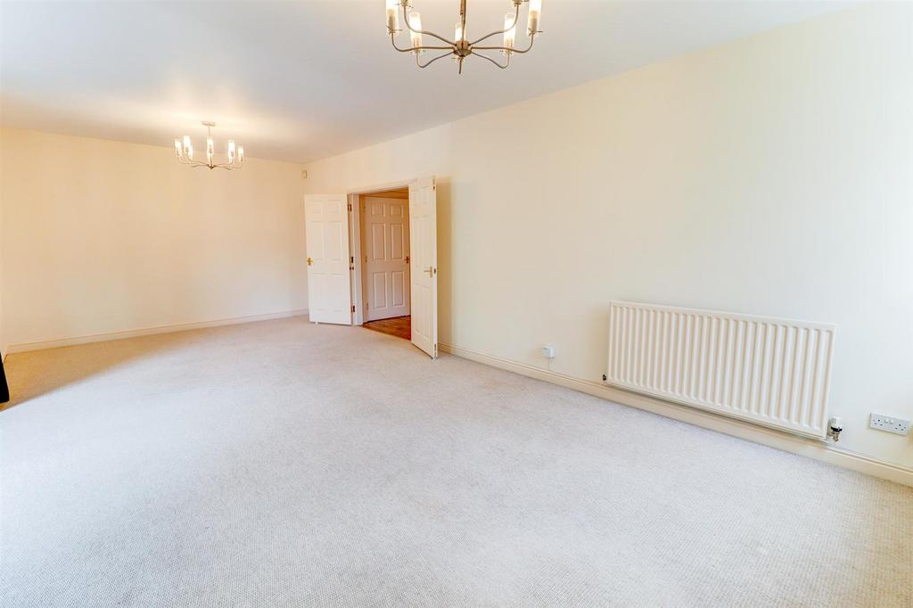 Living/Dining Room