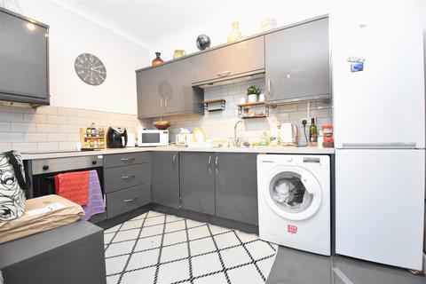 25b Anerley Road, Westcliff-on-sea, SS0 7HJ