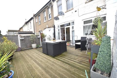 25b Anerley Road, Westcliff-on-sea, SS0 7HJ