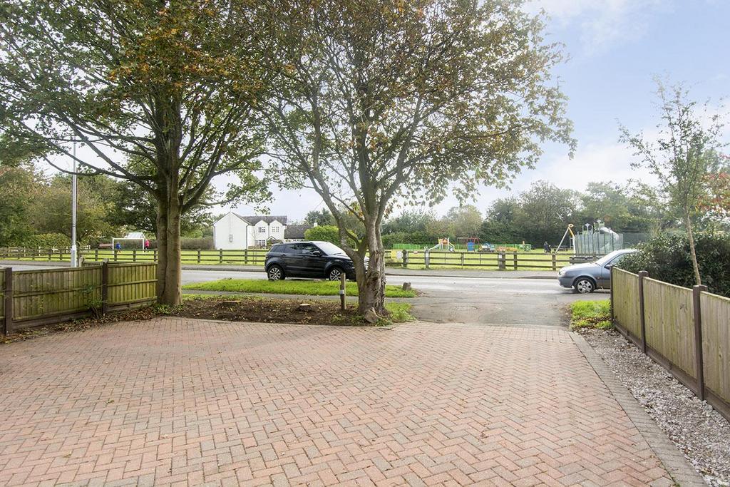 Lutterworth Road, Gilmorton, Lutterworth 4 bed semidetached house for