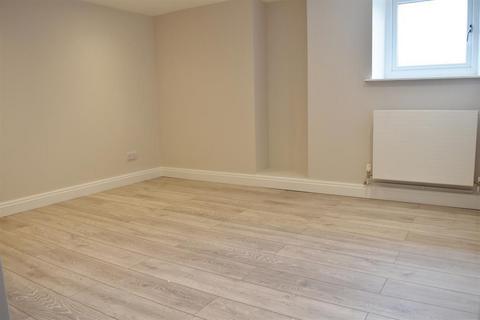 2 bedroom duplex to rent, Skipton Road, Harrogate, HG1 3HE