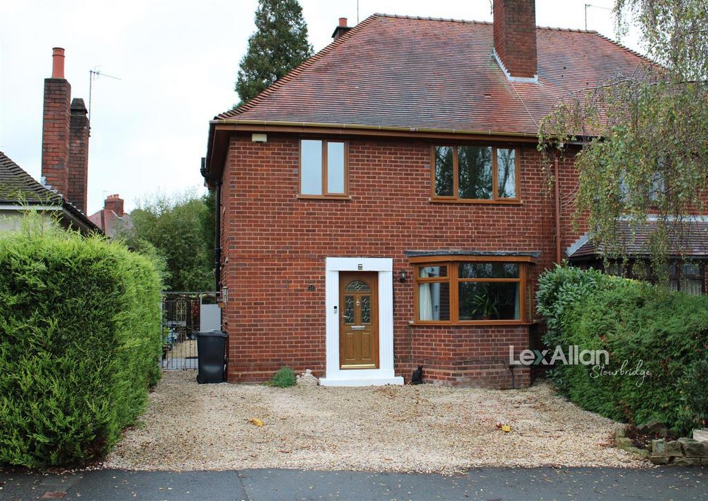 Shenstone Avenue, Stourbridge 3 bed semidetached house £258,000