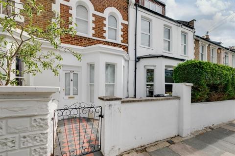2 bedroom terraced house to rent, Priory Road, London