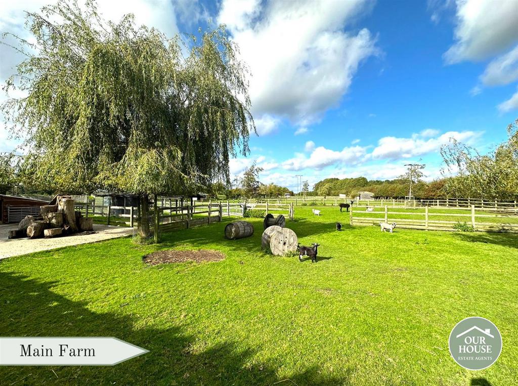 Barmston Lane, Woodmansey, Beverley 10 bed detached house for sale £