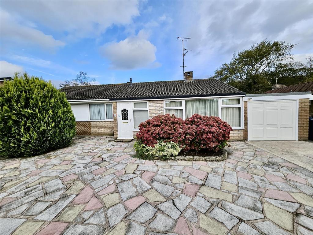 Hampstead Close, Lytham 4 bed detached bungalow for sale £530,000