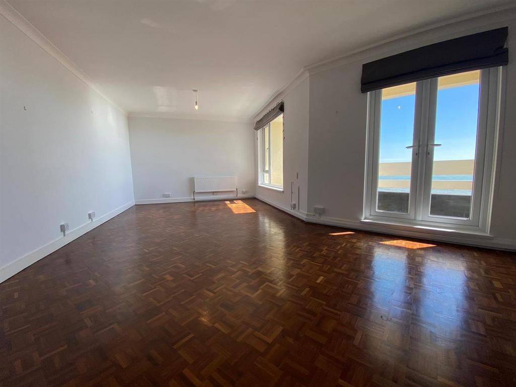 Robertson Terrace, Hastings 2 bed flat £1,450 pcm (£335 pw)