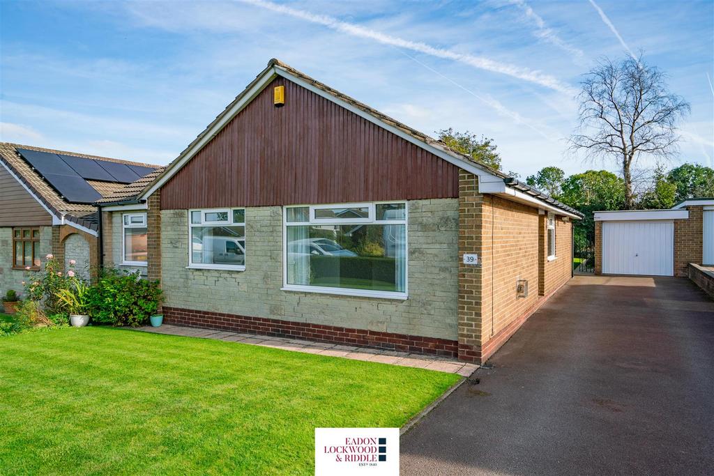 Eastfield Crescent, Laughton en le Morthen 3 bed detached bungalow for