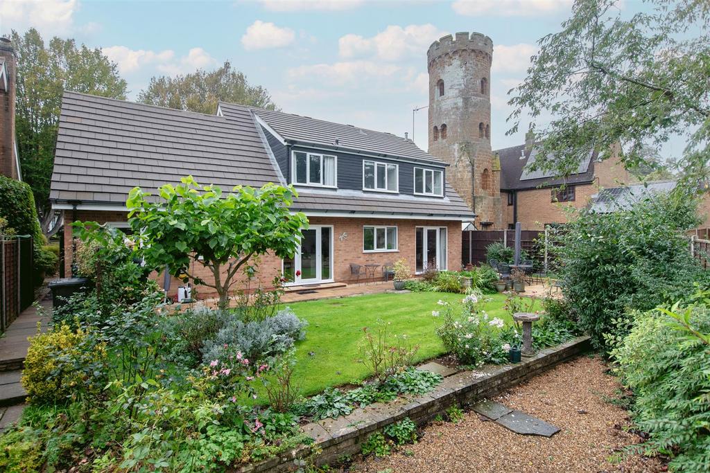 Holly Walk, Finedon, Wellingborough 4 bed detached house for sale £