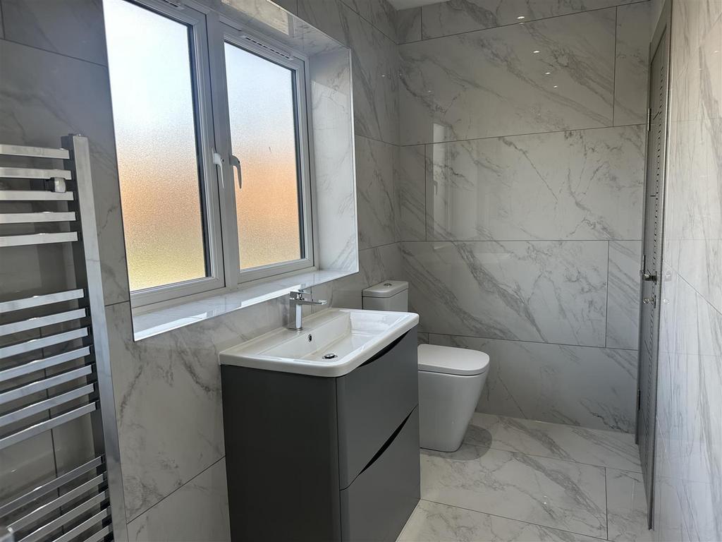 Bedroom Three En-Suite