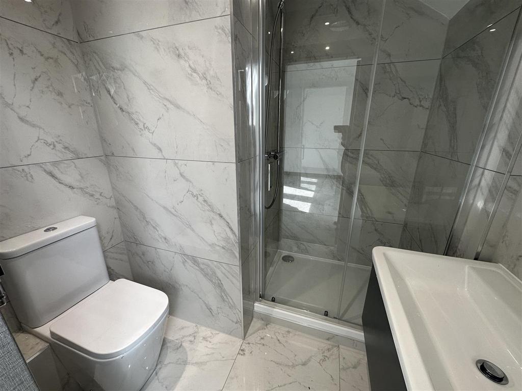 En-Suite Bedroom One