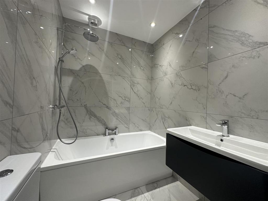 Main Bathroom