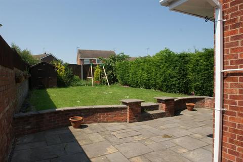 31 All Hallowes Drive, Tickhill, Doncaster, DN11 9JS