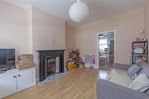 12 Hackthorn Road, Sheffield, S8 8TD