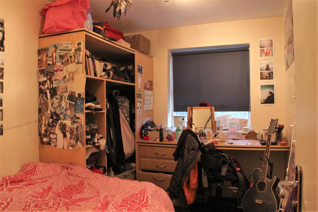 Headingley Rise, Welton Road, Leeds... 3 bed apartment £542 pcm (£125 pw)