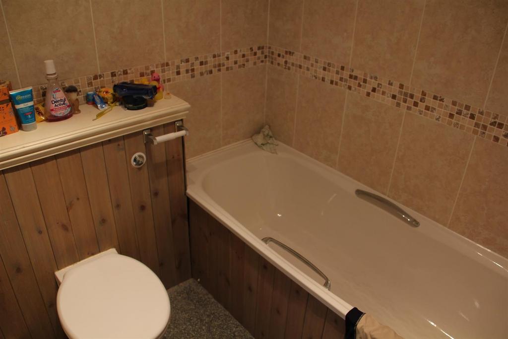 Headingley Rise, Welton Road, Leeds, LS6 1EE 3 bed apartment to rent