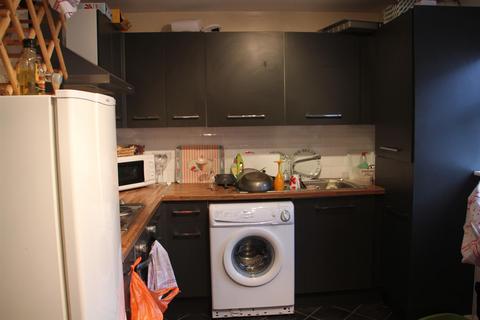 5 bedroom apartment to rent, Headingley Rise, Welton Road, Leeds, LS6 1EE