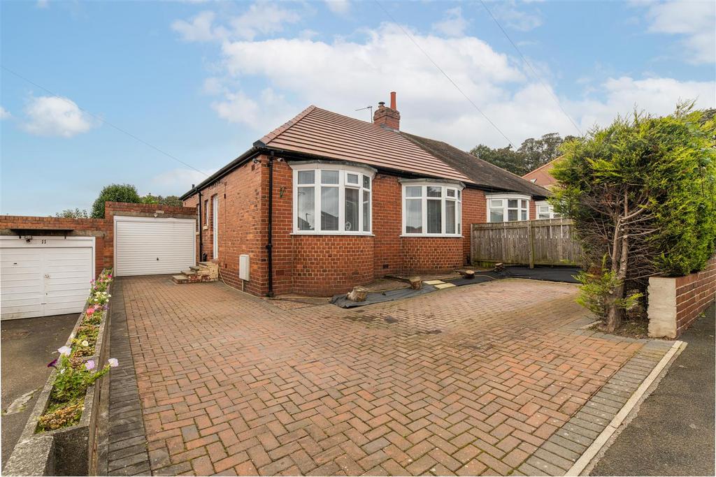 The Drive, Denton Burn, Newcastle... 2 bed semidetached bungalow £200,000