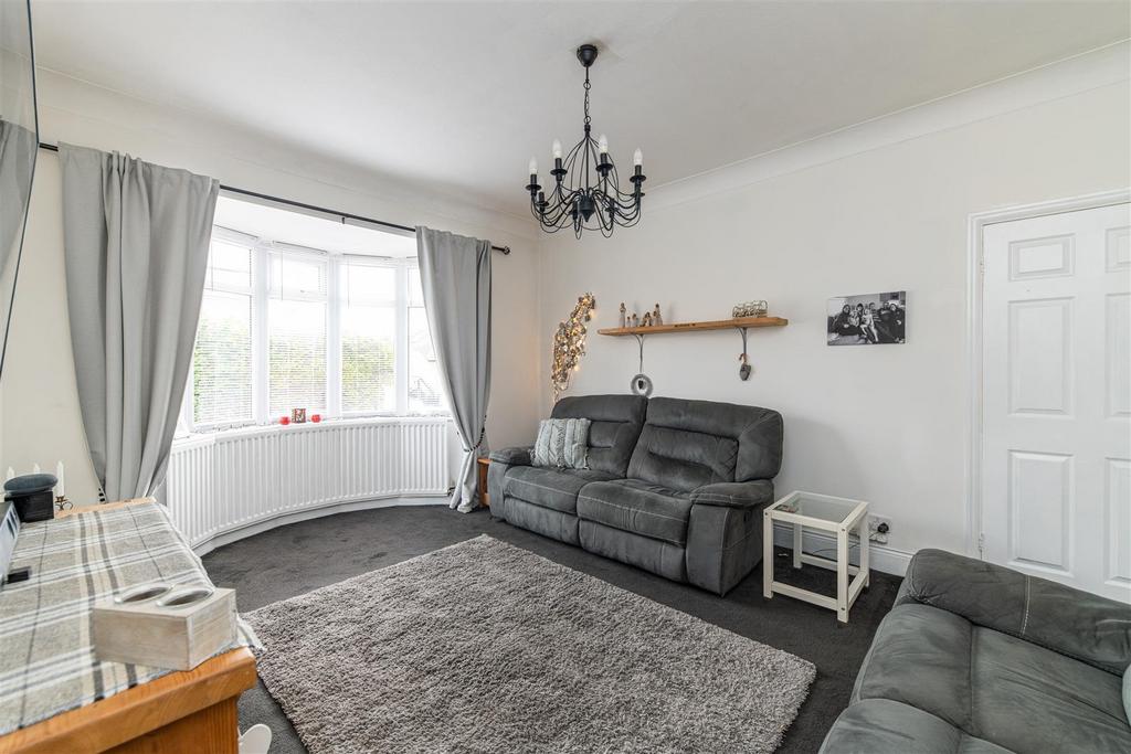 The Drive, Denton Burn, Newcastle... 2 bed semidetached bungalow £