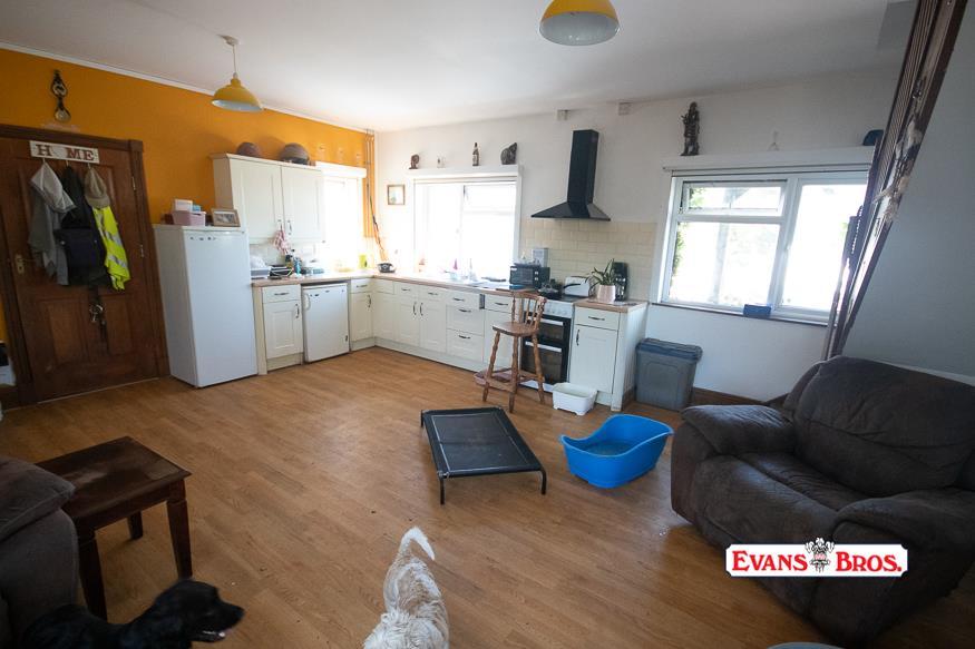 Open plan kitchen / living room