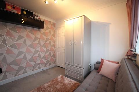 18 Ambleside, Sittingbourne, ME10 3BE
