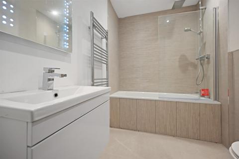 2 bedroom apartment for sale - 81 Grove Road, Sutton