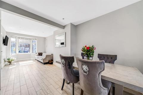 3 bedroom end of terrace house for sale - Epping Way, London E4