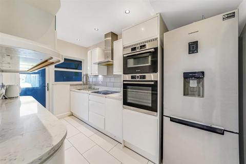 3 bedroom end of terrace house for sale - Epping Way, London E4