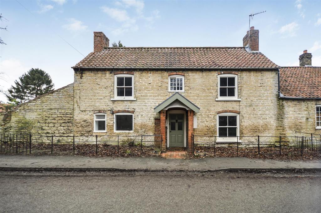 Main Street, Hackthorn, Lincoln 4 bed house £1,175 pcm (£271 pw)