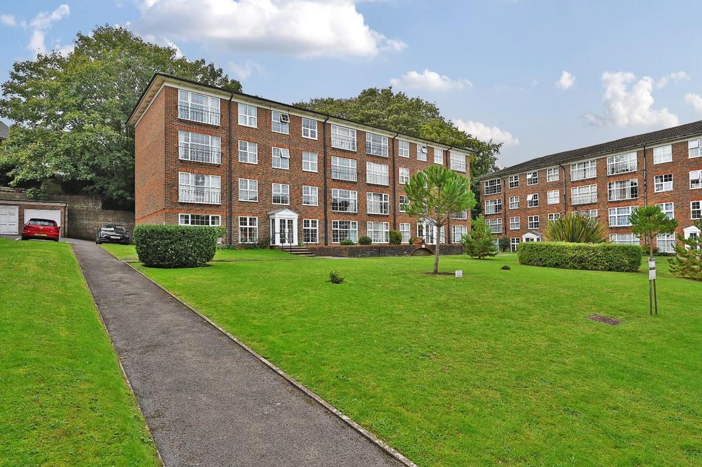 23 regency court bn1 (15).jpg
