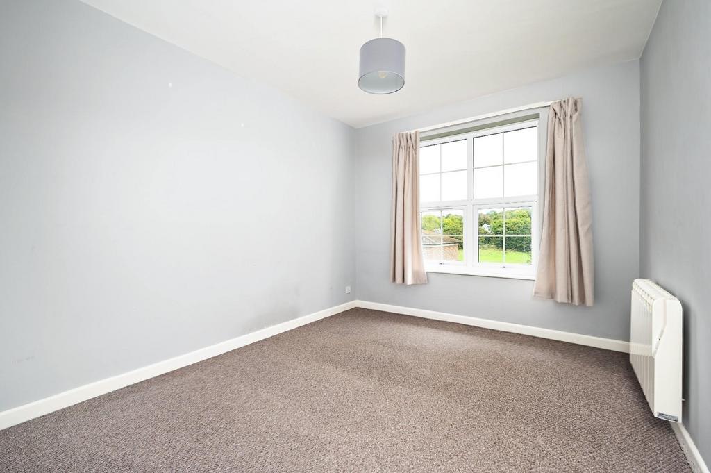 23 regency court bn1 (4).jpg