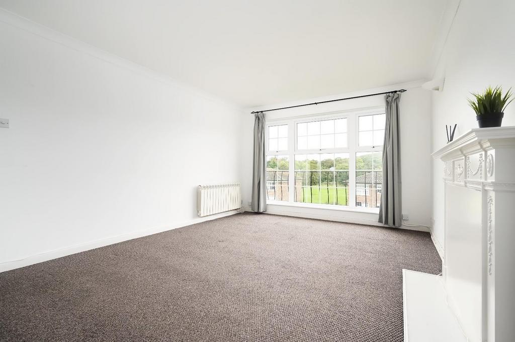 23 regency court bn1 (7).jpg