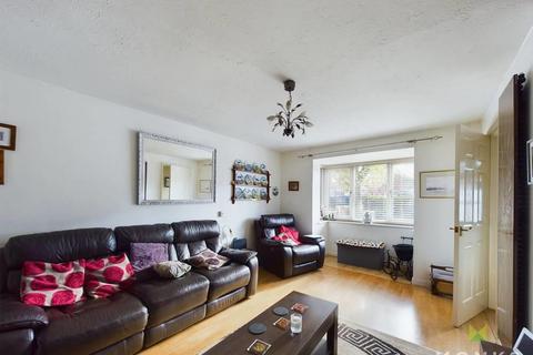 3 bedroom semi-detached house for sale - Hill Crest, Penley, Wrexham