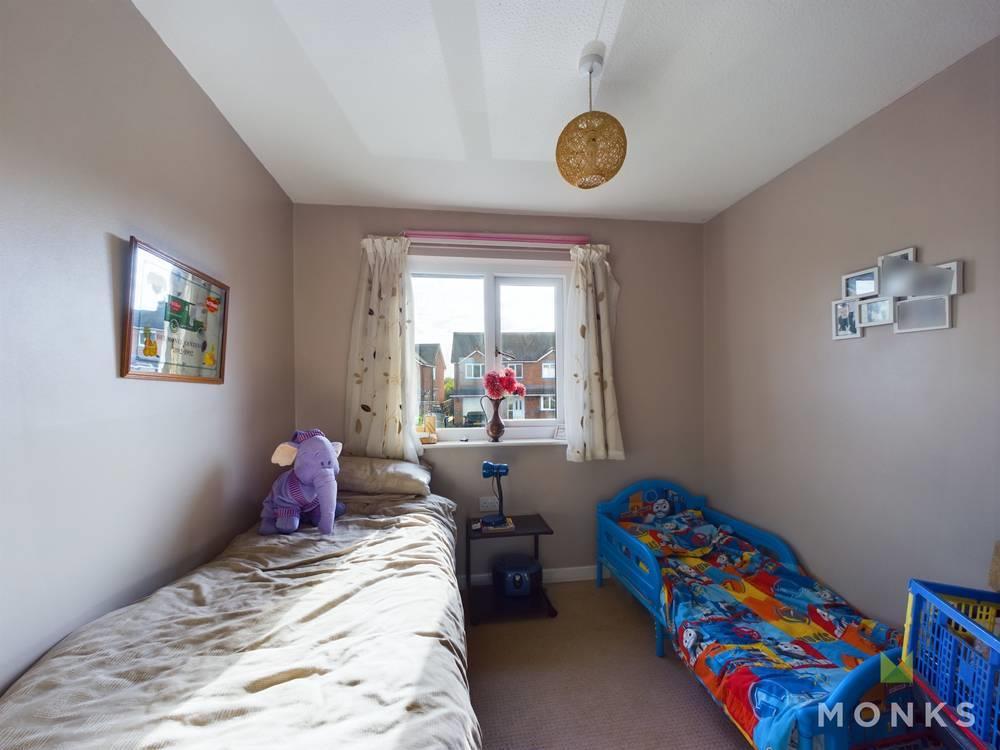 Bed 3.jpg
