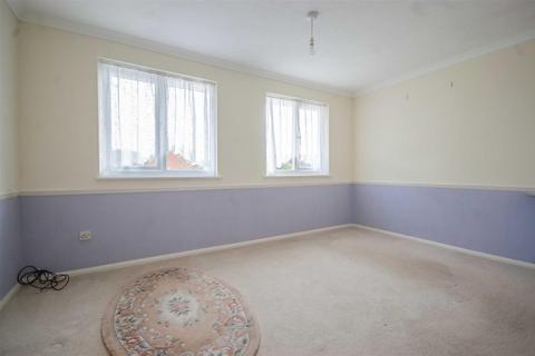 54 Blacklock, Chelmer Village, Chelmsford, CM2 6QL