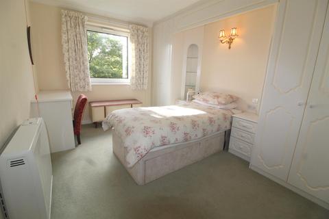 2 bedroom retirement property for sale, Christ Church Lane, Barnet EN5